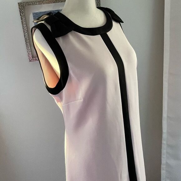Betsy Johnson pale pink shift dress with black accent bows size 8 - Picture 3 of 12